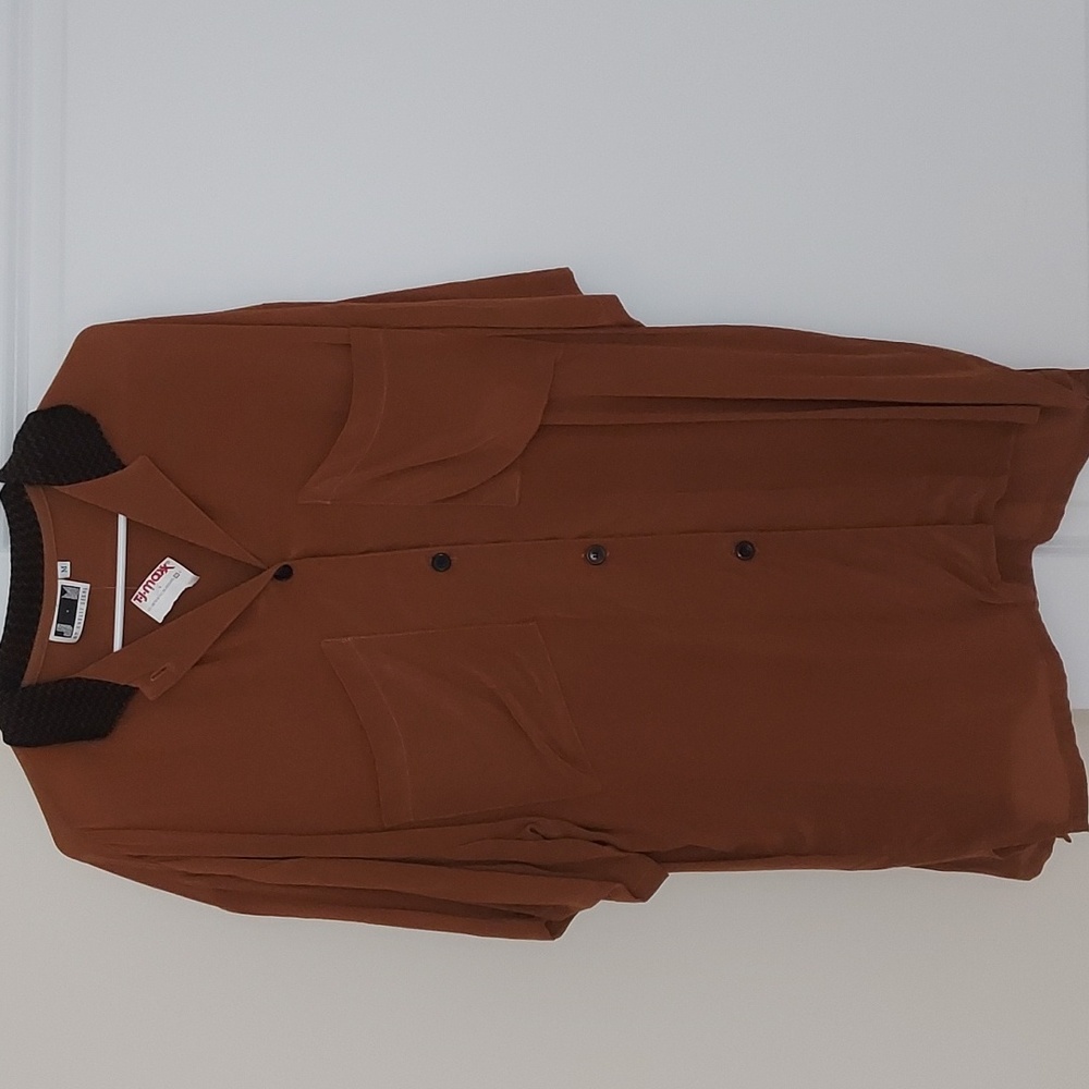 Woman's shirt